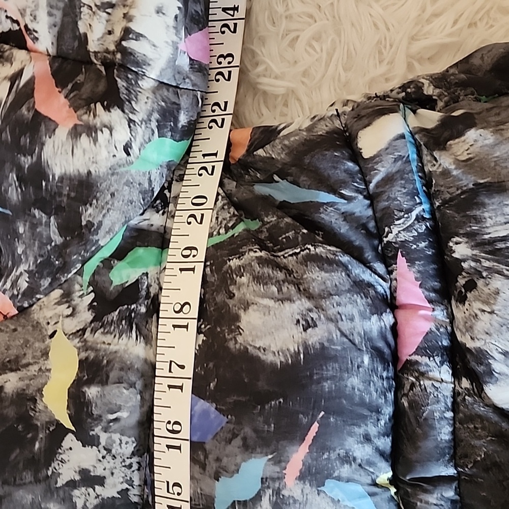 Hunter Colorful Patterned Puffer Jacket - image 8